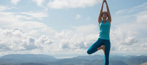 Ciao!

Sperimentare le posizioni di equilibrio permette di entrare in contatto con quella “tensione evolutiva” che dalla terra ci spinge verso il cielo. 

Shiva e Shakti, materia e…